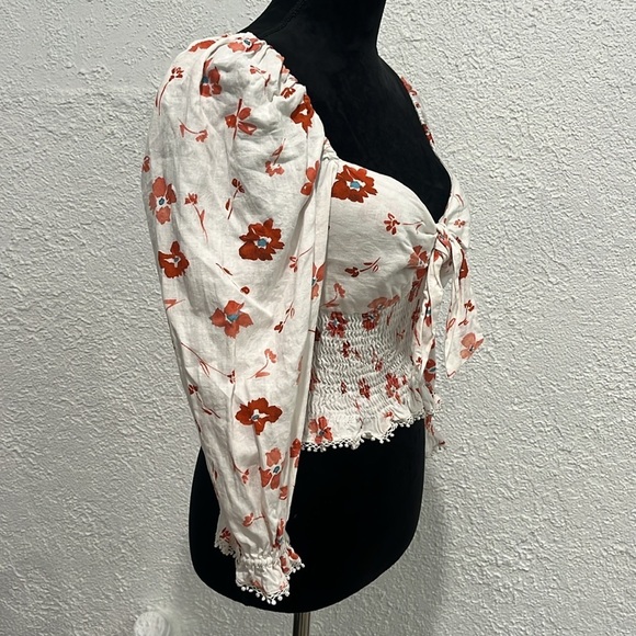 Zara White & Red Floral Top Women’s | Elegant 3/4 Sleeve Blouse - Picture 5 of 6
